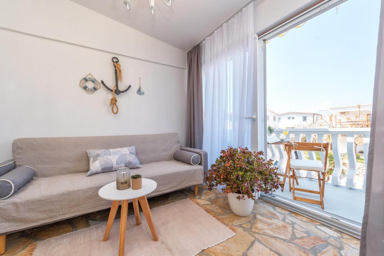 Apartment Tema Vir Exterior foto